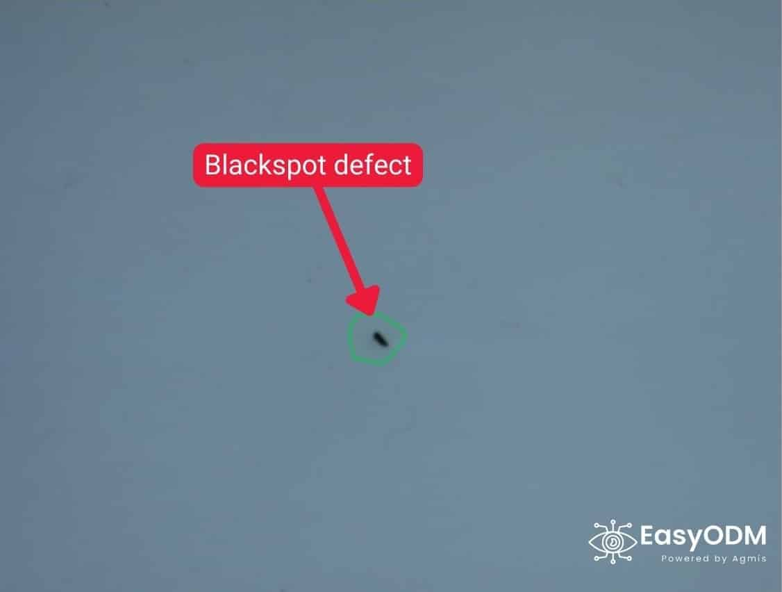 Blackspot plastic defect Blackspot plastic defect